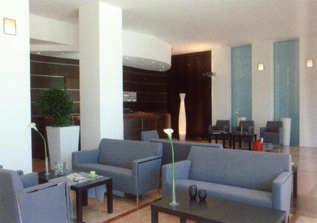 Saurus Hotel Алтамура Екстериор снимка